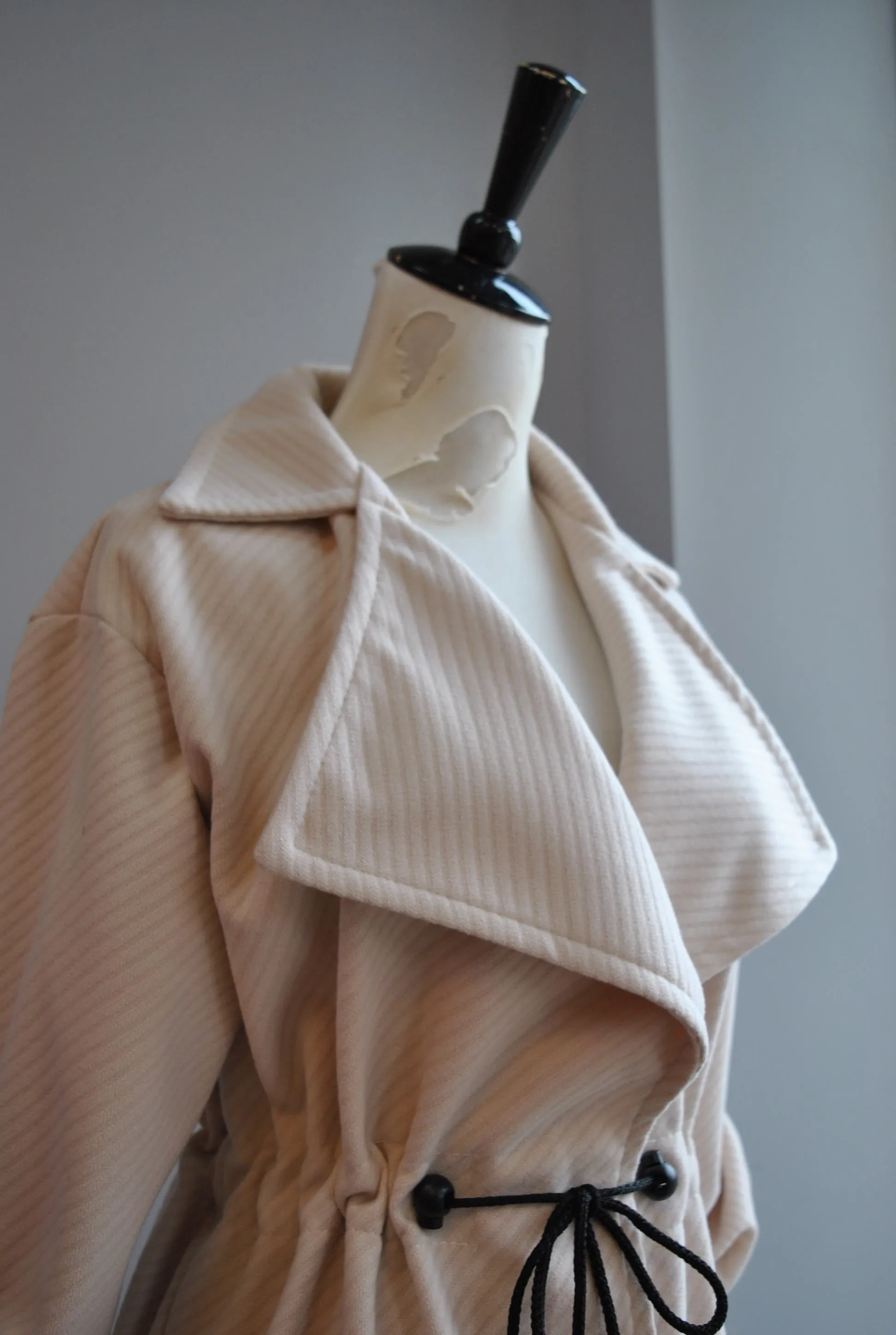 BEIGE SPRING JACKET