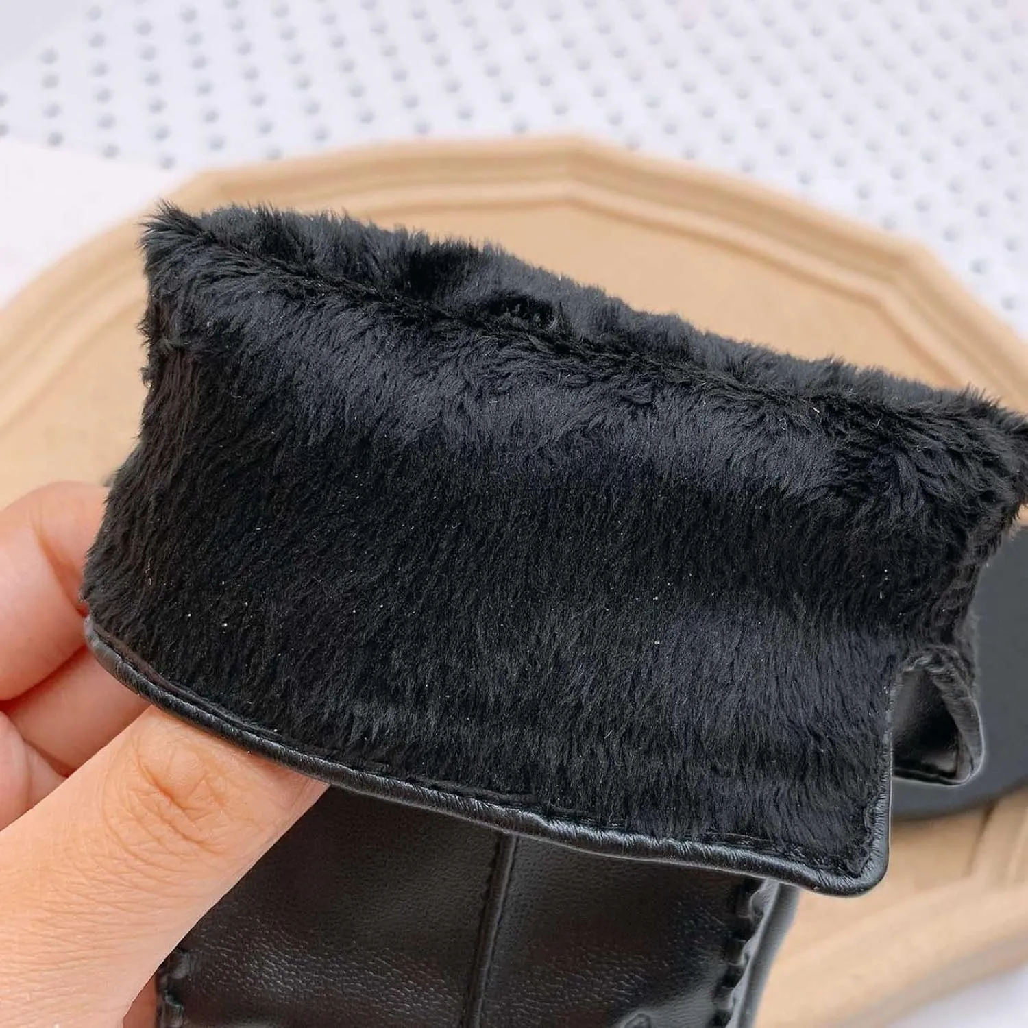 Elegant Warm Gloves Women Soft PU Leather Gloves for Women Winter Warm Fashion Gloves Winter Gloves for Women Driving