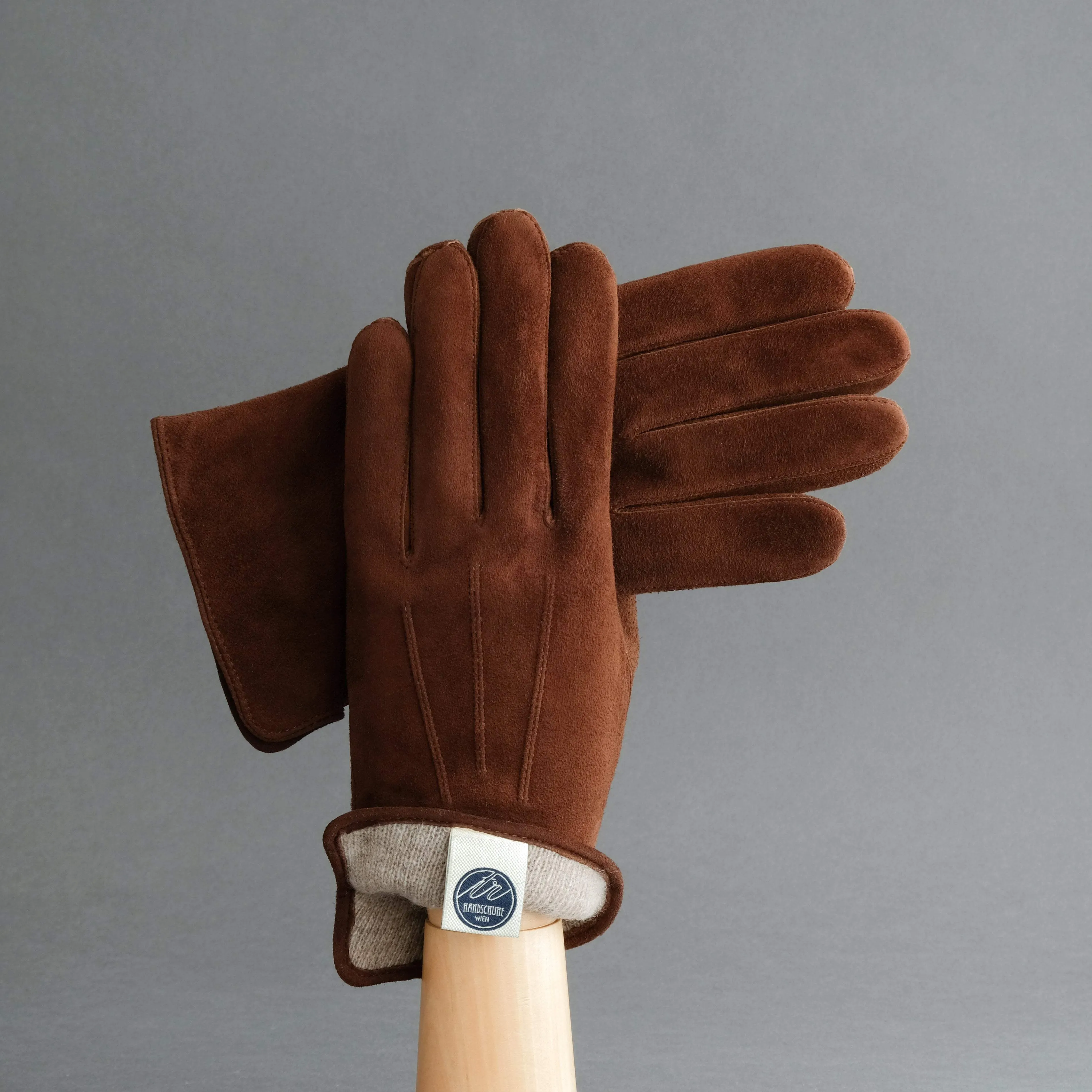 Gentlemen's Gloves from Chocolate Brown Goatskin Lined with Cashmere