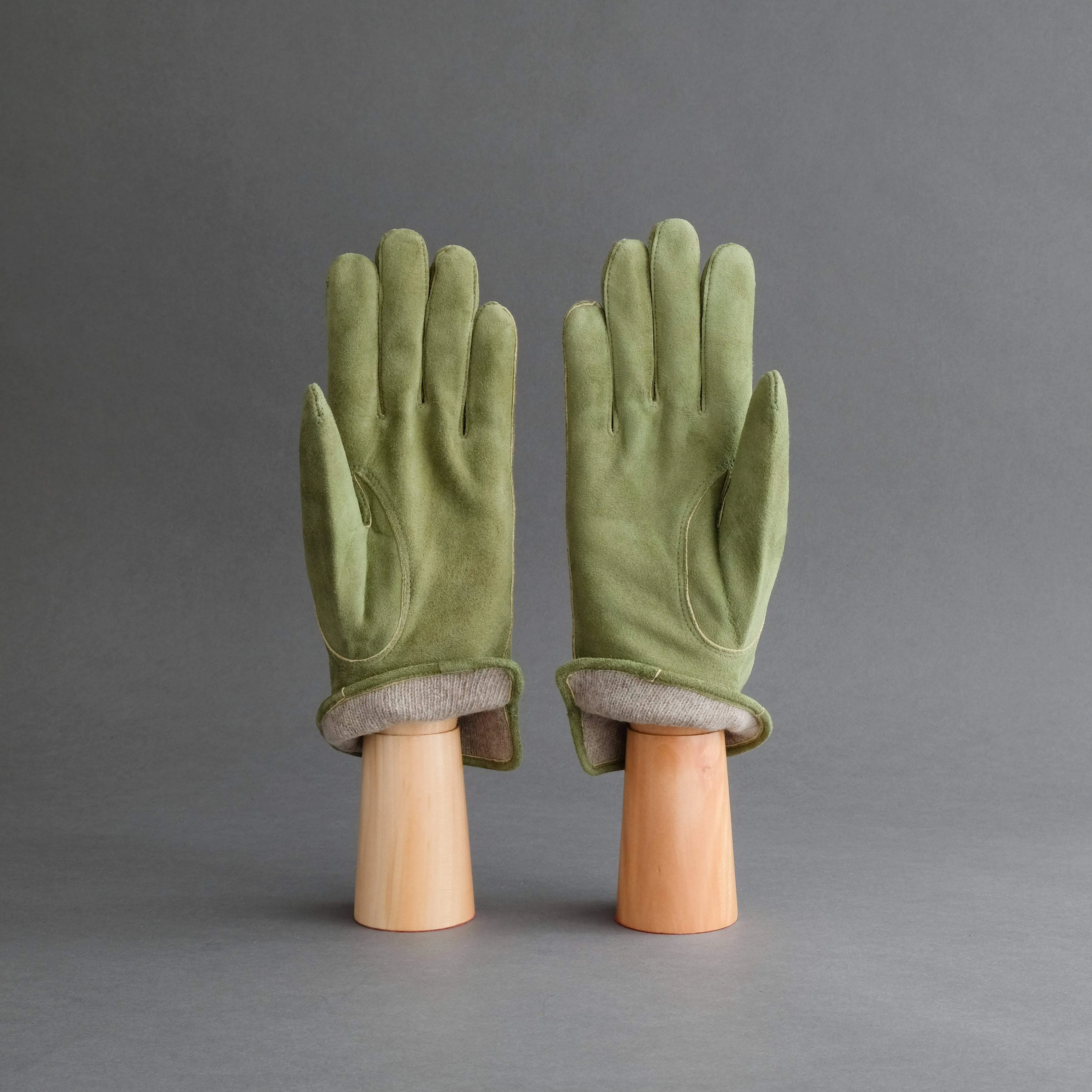Gentlemen's Gloves from Moss Goatskin Lined with Cashmere