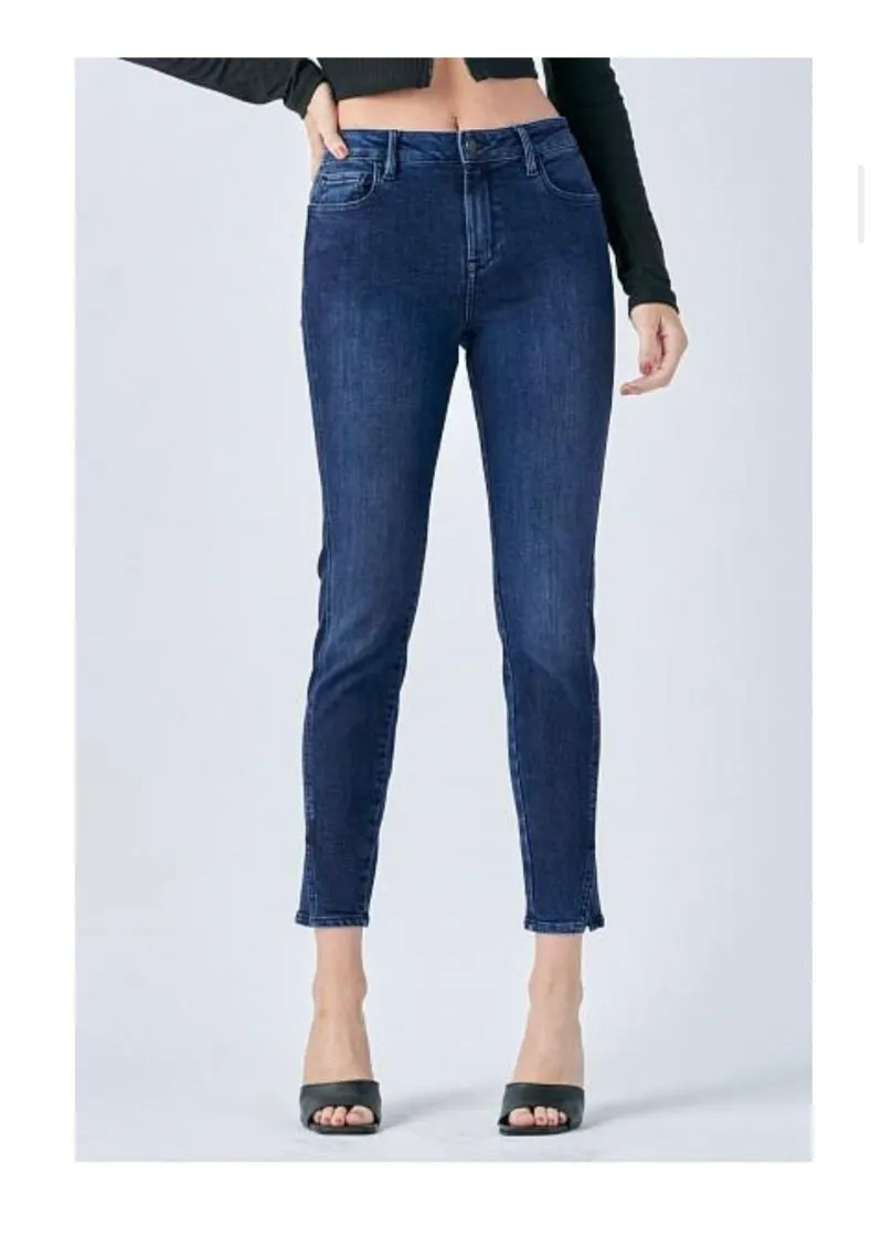 Hidden Amelia Medium Dark Skinny Jean