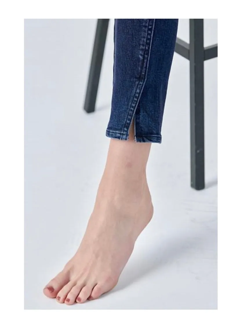 Hidden Amelia Medium Dark Skinny Jean