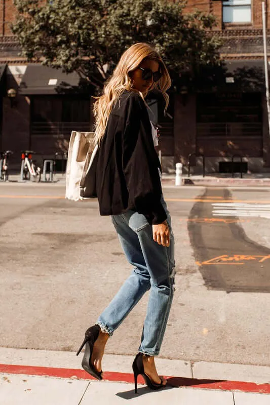 Hollow Super High Rise Stretchy Distressed Mom Jeans