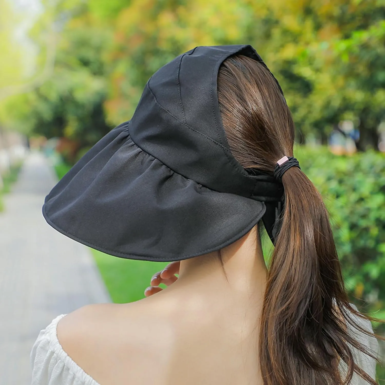 Super Wide Brim Women Sun Hat Outdoor UV Protection Hollow Top Sun Hat Ponytail Foldable Anti-UV Travel Beach Hat Summer