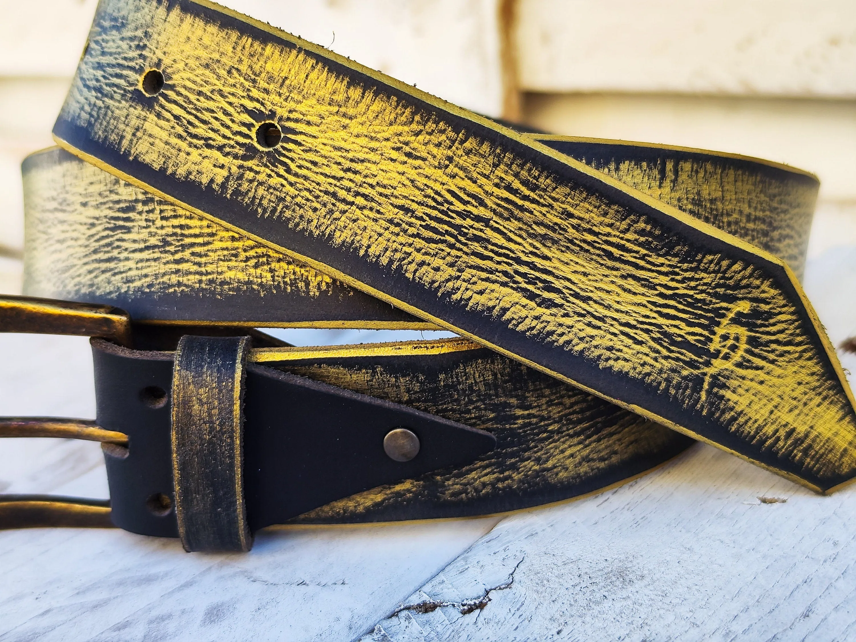Vintage Western Leather Belt - Black and Gold - Chic Touch