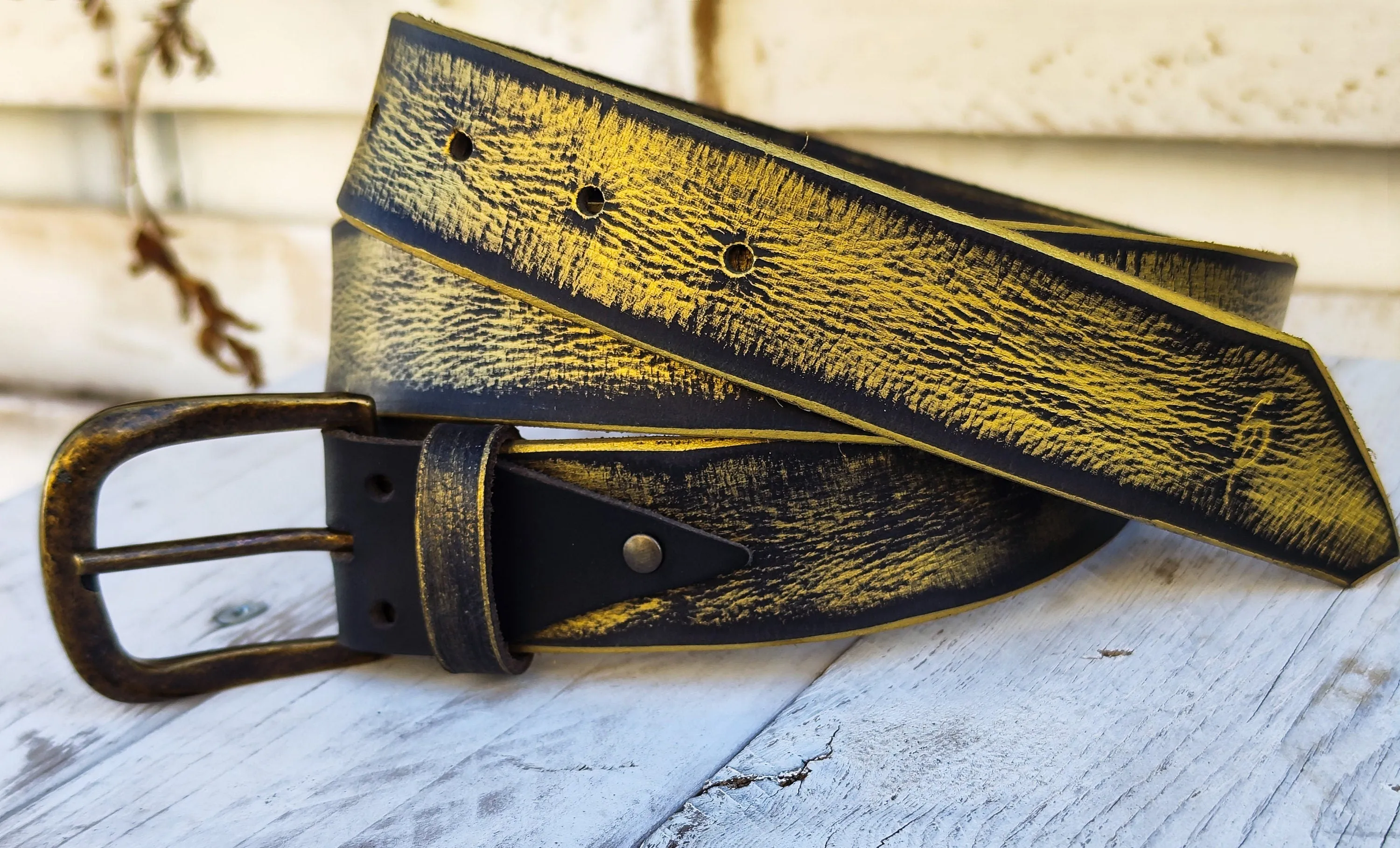 Vintage Western Leather Belt - Black and Gold - Chic Touch