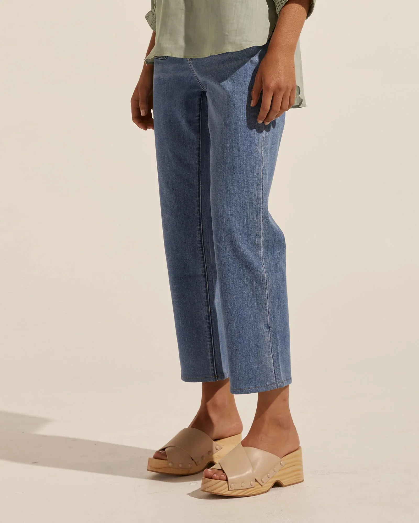 Zoe Kratzmann College Jeans